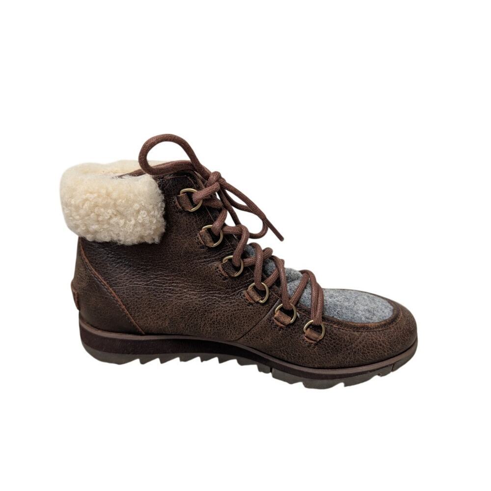 SOREL Harlow Lace Cozy  Women's bootie/boots; size 7; Waterproof